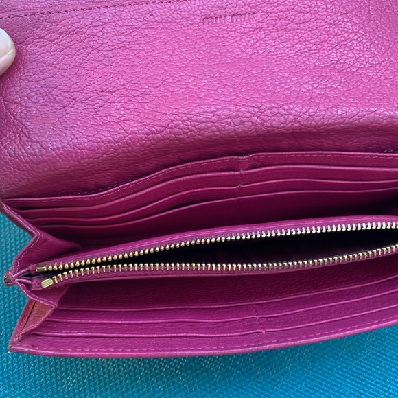 🩷LOW START🩷Miu Miu🩷Long Pink Wallet/VGUC - Picture 9 of 16